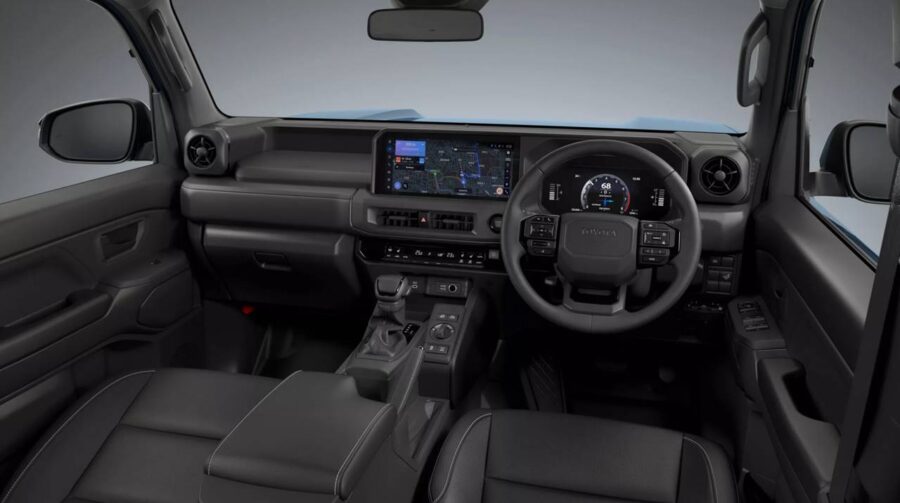 Toyota Land Cruiser FJ - Novo 4x4 com base de Hilux surpreende e deve fazer sucesso 5 interior toyota land cruiser fj 2026