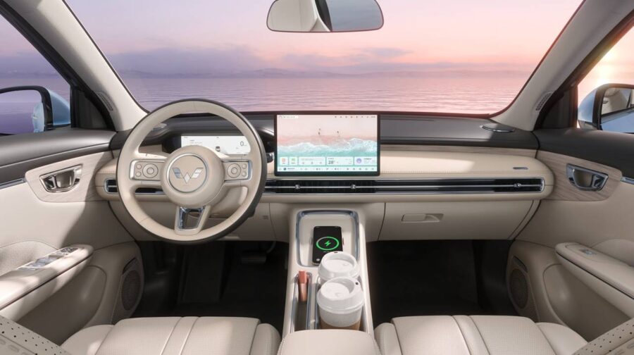 De "Novo Cruze 2026" a rival do BYD Dolphin - Confira os novos elétricos da GM que chegarão ao Brasil 11 interior wuling bingo s 2026