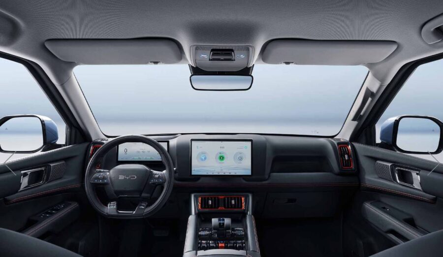 BYD Shark fica até R$ 70 mil mais barata, sai por R$ 310.000 4 BYD Shark interior