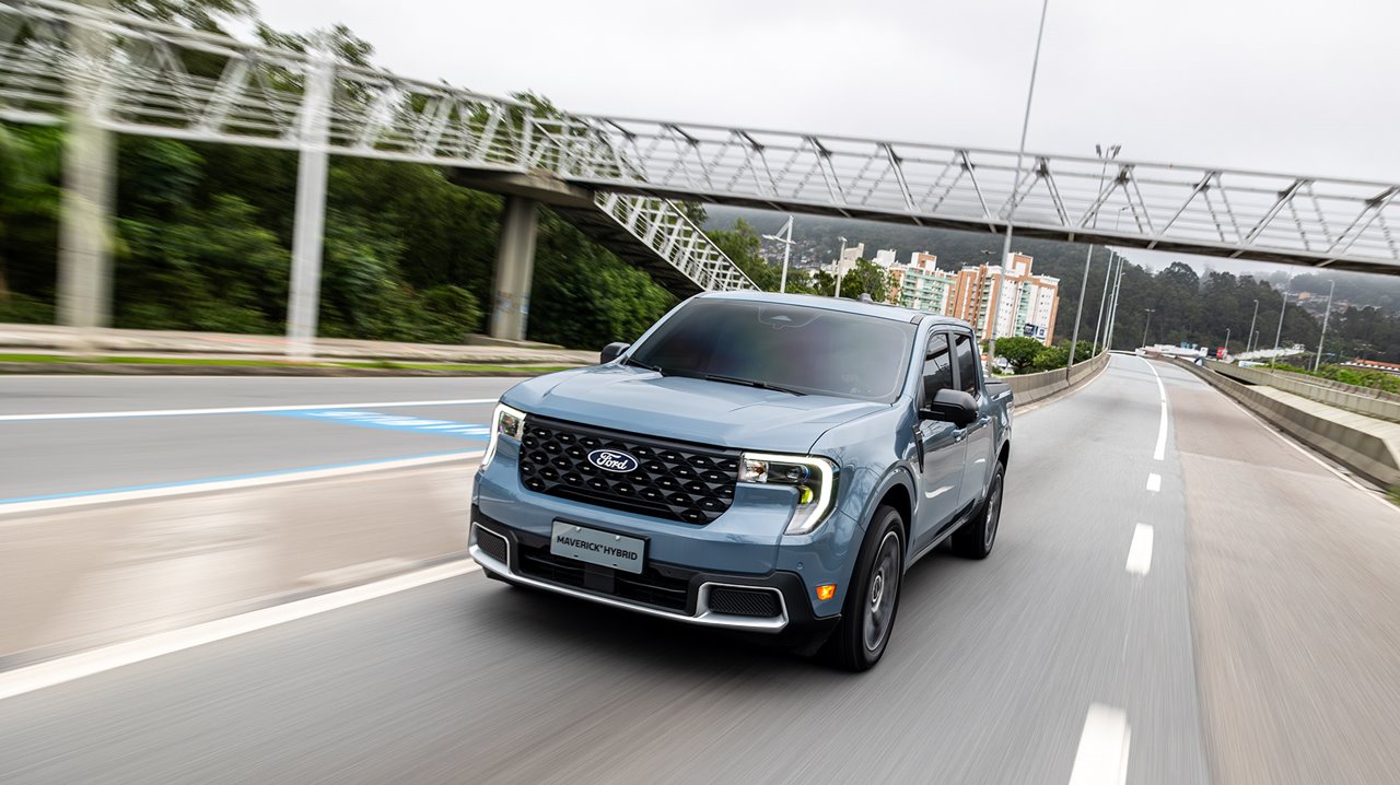 Nova Ford Maverick Hybrid 4x4 chega ao Brasil por um preço muito interessante 6 Ford Maverick Hybrid 2025