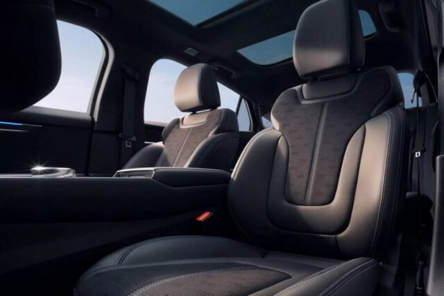 Ford Mondeo 2026 interior