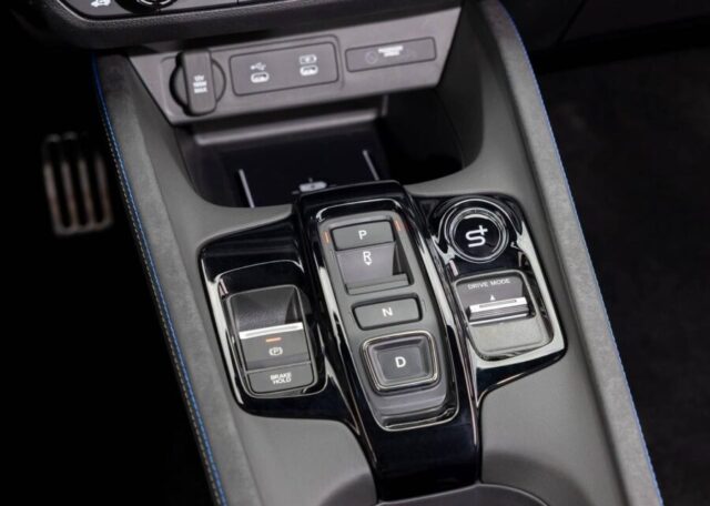 Honda Prelude 2026 interior console câmbio