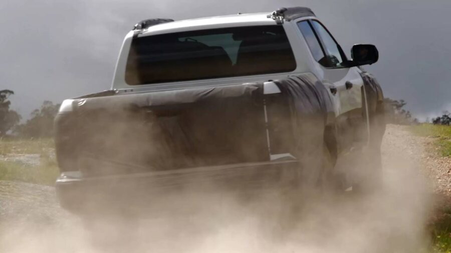 Nova Nissan Frontier / Navara 2027 para à Ásia e Oceania será revelada dia 19 de novembro com base Mitsubishi 2 Nissan Navara 2027