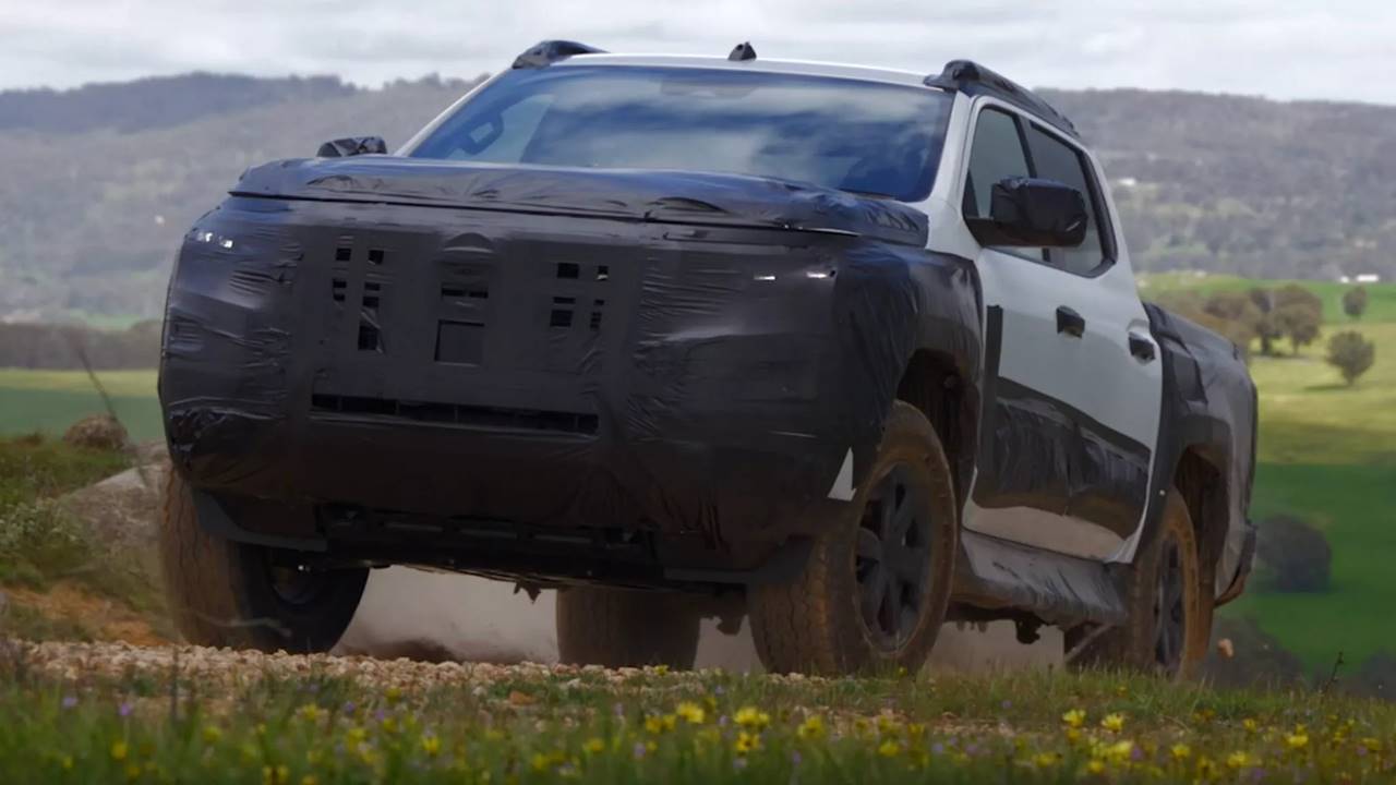 Nova Nissan Frontier / Navara 2027 para à Ásia e Oceania será revelada dia 19 de novembro com base Mitsubishi 1 Nissan Navara 2027