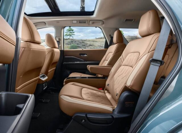 Nissan Pathfinder 2026 bancos traseiros