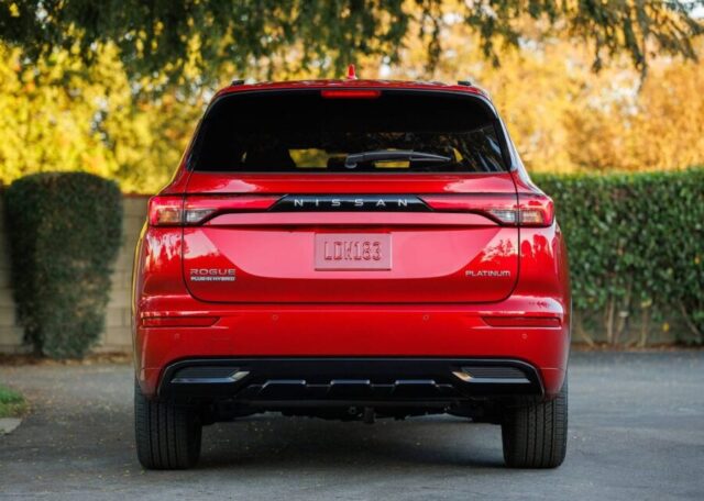 Novo Nissan Rogue PHEV 2026 é um Mitsubishi Outlander rebatizado 1