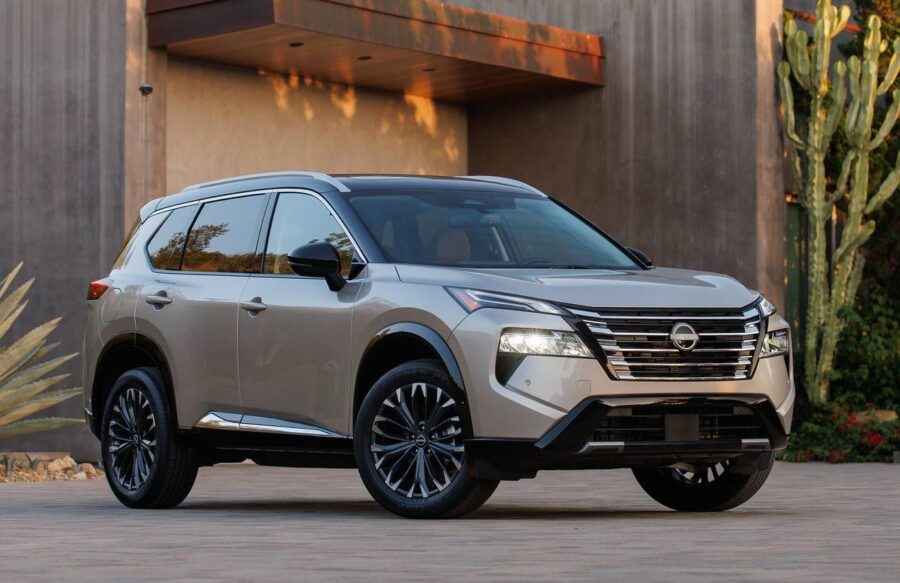 Novo Nissan Rogue PHEV 2026 é um Mitsubishi Outlander rebatizado 2 Nissan Rogue 2025