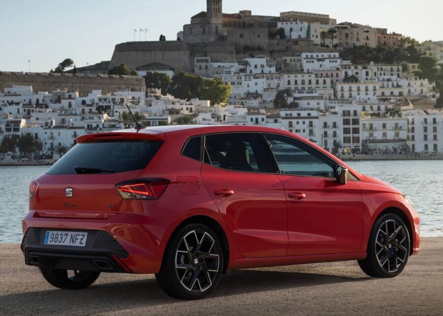 Seat Ibiza 2026 - Irmão do Polo tem visual atualizado e sobe de nível na Europa 4 seat ibiza 2026