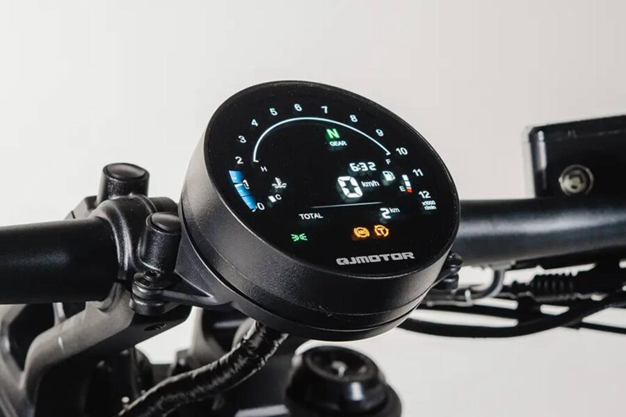 Shineray SBM 600 chega por R$ 37.990 conheça em detalhes 4 Shineray SBM 600 painel