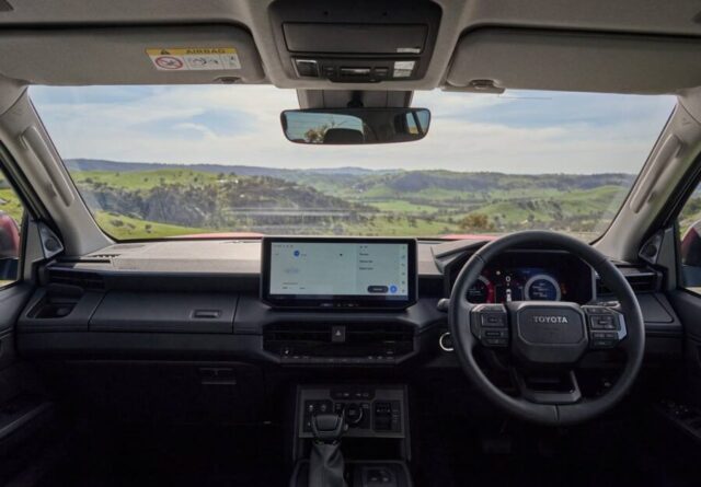 Toyota Hilux 2026 interior