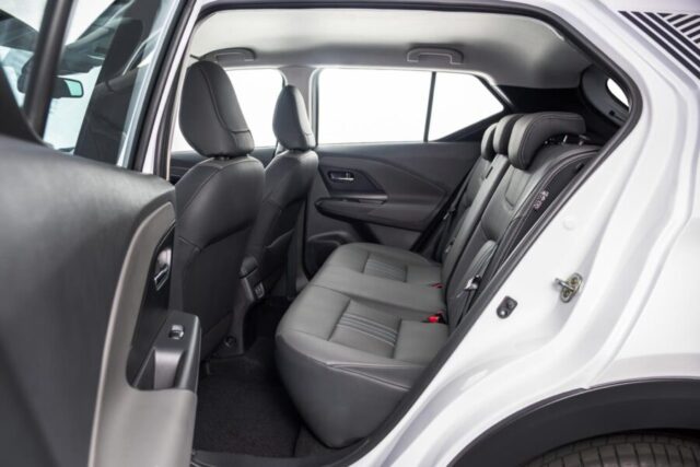 Nissan Kait banco traseiro