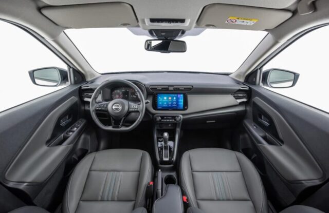 Nissan Kait interior painel