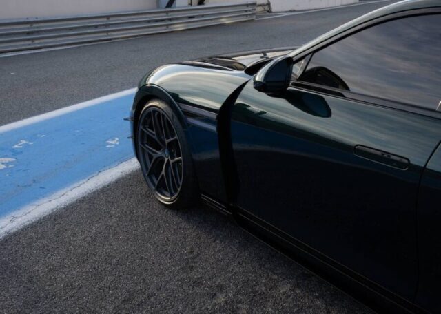 Genesis G90 Wingback detalhe lateral