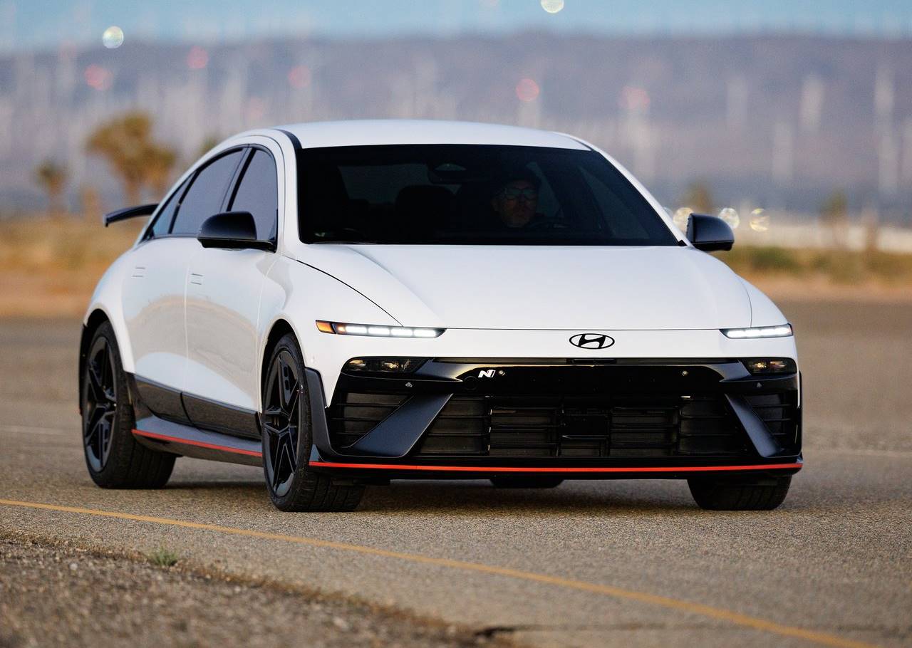 Hyundai IONIQ 6 N 2026: O sedã elétrico de 650 cv que desafia Tesla e BMW 7 Hyundai Ioniq 6 N