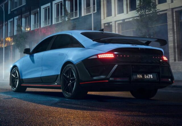 Hyundai Ioniq 6 N traseira rear view