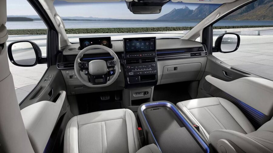 Hyundai Staria 2026: Minivan futurista tem visual atualizado e ganha motores elétricos 2 Hyundai Staria 2026 interior