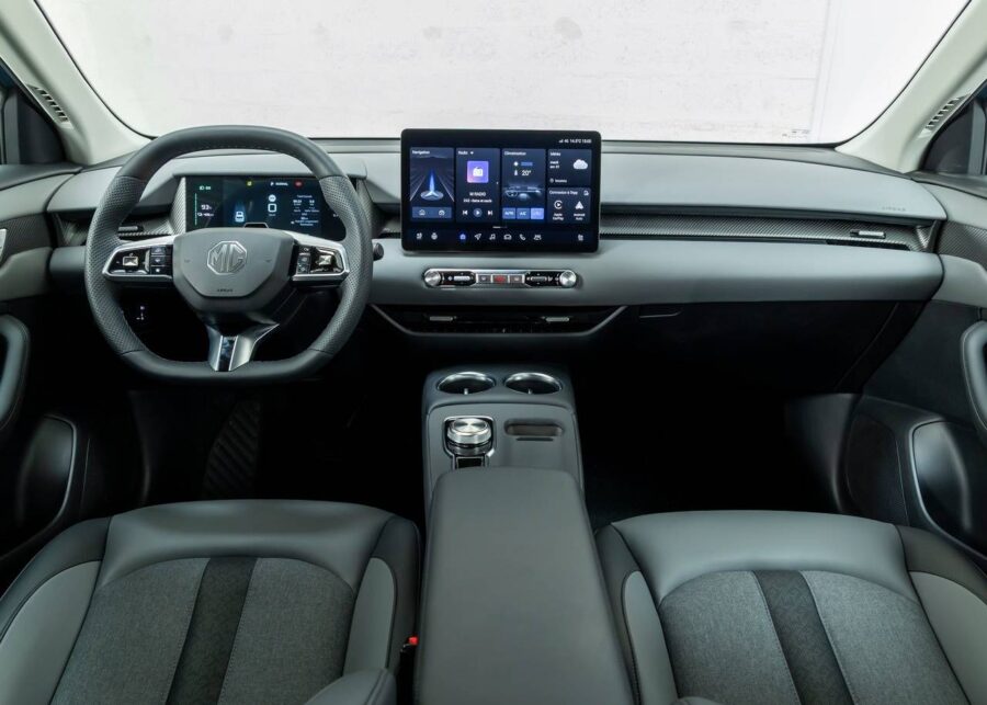 MG S5 - Confira versões, preços e equipamentos. Será que vale a pena? 5 MG S5 interior