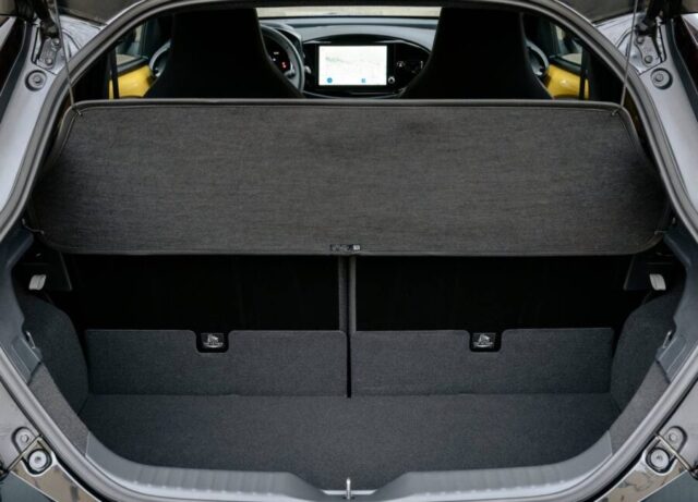 Toyota Aygo X 2026 porta malas