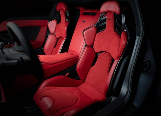 Toyota GR GT interior bancos