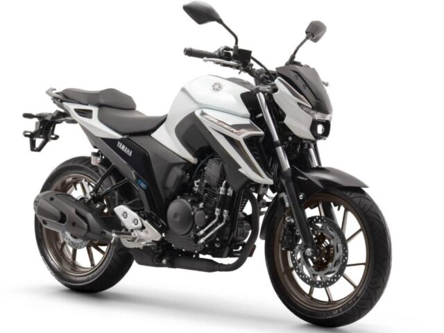 Yamaha FZ25 2026 branca