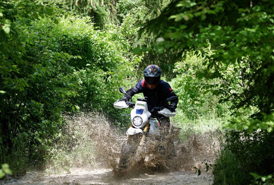 BMW R 12 GS 2026 - Nova moto da BMW vai de 0 a 100 km/h em 4 segundos e custa R$ 105.900 2 bmw r 12 gs 2026