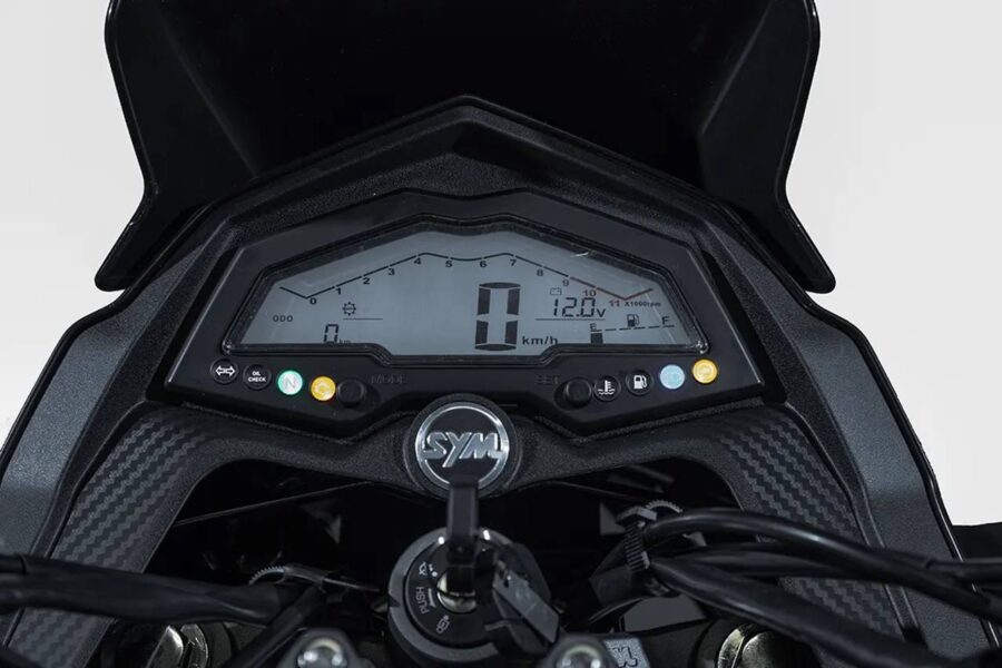 Dafra NH 190 2026 ganha ABS e parte de R$ 20.990, será melhor que a Honda XRE 190 ? 3 Dafra NH 190 painel