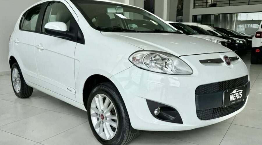 Guia de usado - Fiat Palio 2011 até 2017 - Preços, versões, equipamentos e motores 4 fiat palio 2015