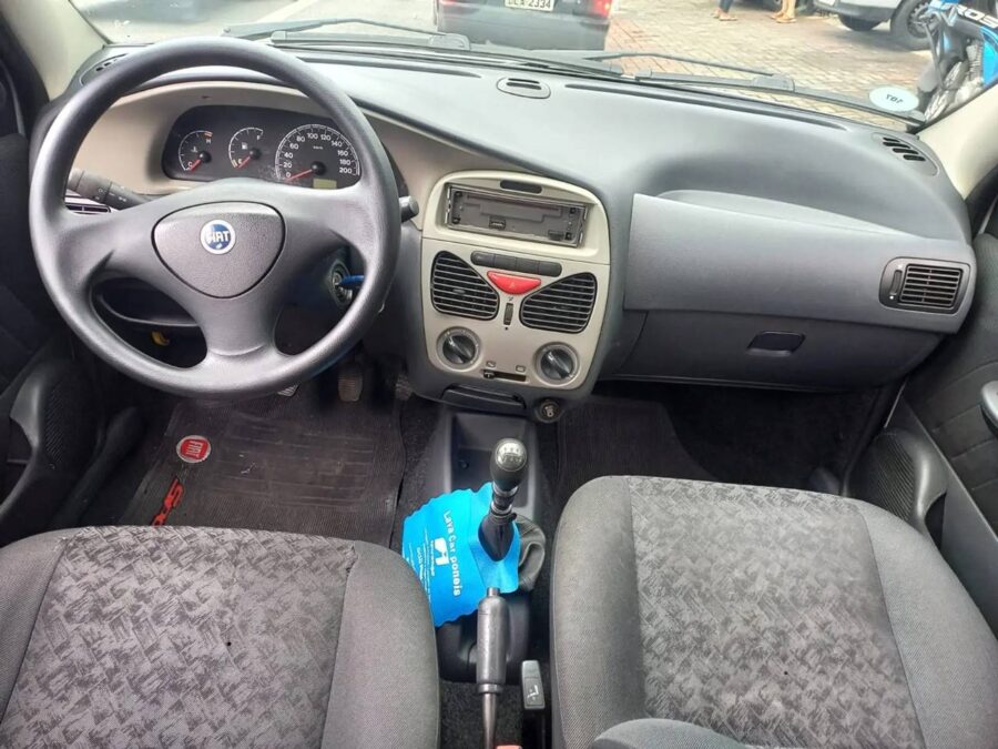 Guia de usado - Fiat Palio 2011 até 2017 - Preços, versões, equipamentos e motores 10 Interior Palio Fire Economy 2008 até 2013