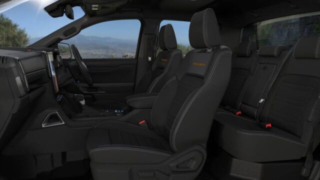 Ford Ranger Tremor interior bancos