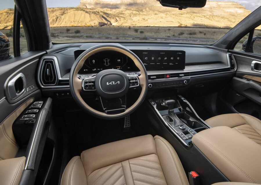 Novo Kia Sorento chega ao Brasil com motor diesel, tração 4x4 e preço de Toyota SW4 5 Kia Sorento 2026 interior