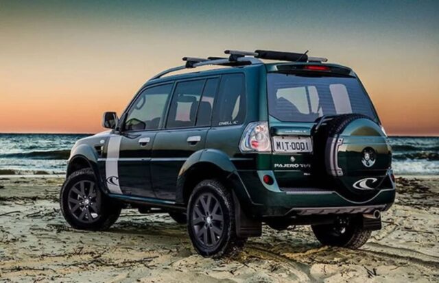 Mitsubishi Pajero TR4