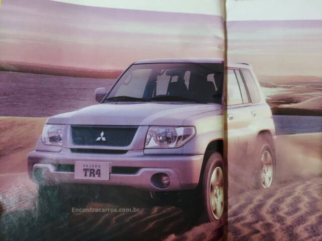 Mitsubishi Pajero TR4 2002