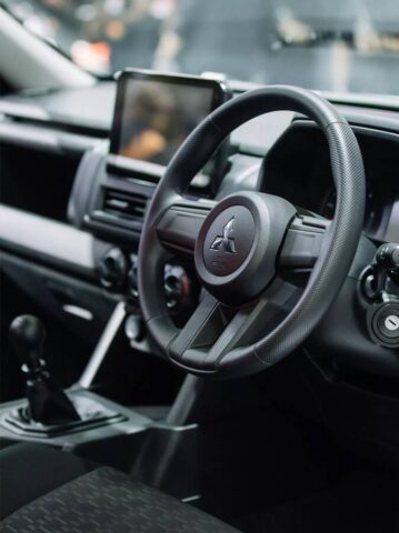 Mitsubishi Triton Street 2026 interior