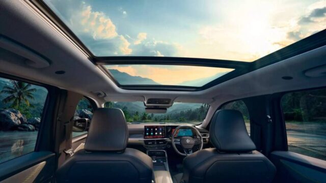 Renault Duster 2027 interior teto solar panorâmico