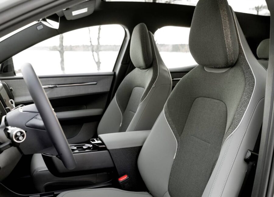 Volvo EX30 Cross Country chega por R$ 315.000 com 429 cv e tração 4x4 5 Volvo EX30 Cross Country interior bancos dianteiros