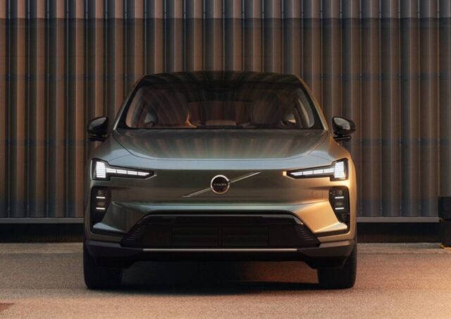 Volvo EX60 2026