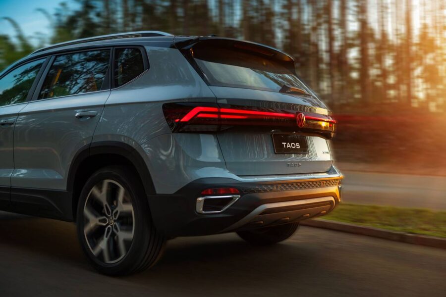 Novo VW Taos 2026 - Renovado e mais barato, por R$ 199.990 agora ele tem qualidades para vender bem 2 Volkswagen Taos 2026 traseira