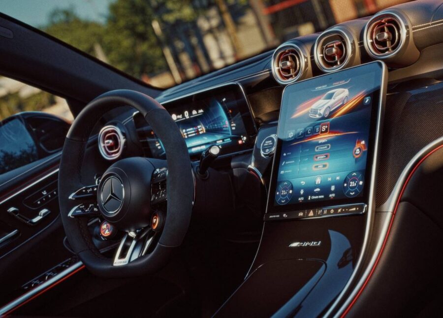 Mercedes GLC 53 AMG 2027 troca o 4 por 6 cilindros e mostra que os "big blocks" estão de volta 4 Mercedes GLC 53 AMG 2027 interior