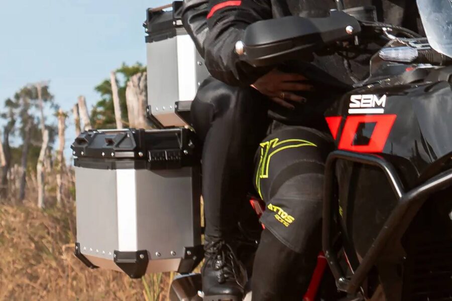 Shineray SBM 400SS: Nova aventureira premium chega por R$ 37.490 4 Shineray SBM 400SS baus