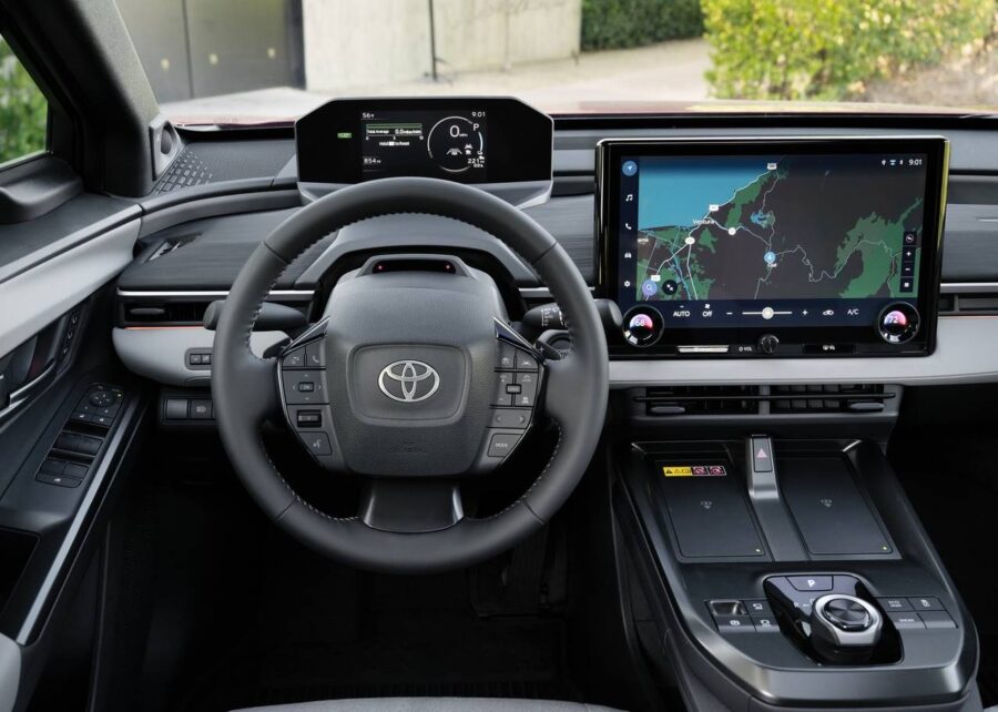 Toyota C-HR BEV: O Novo SUV Elétrico da Toyota 4 Toyota C-HR 2026 interior