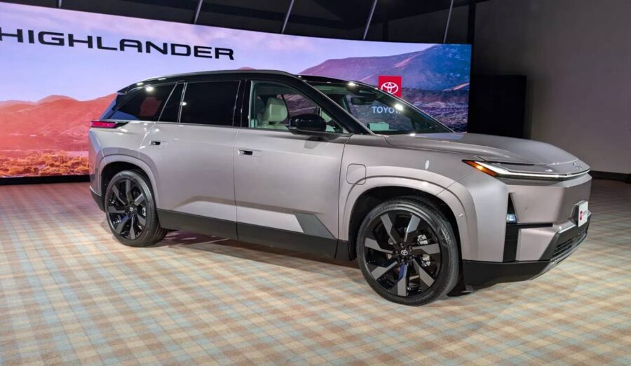 Toyota Highlander 2027