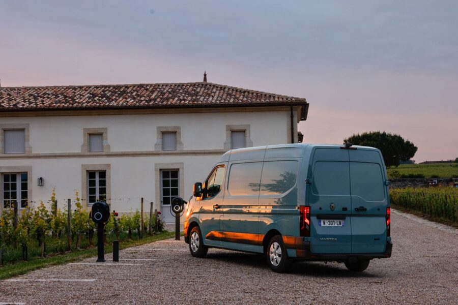 Novo Renault Master 2027 já está no Brasil 5 Renault Master 2027