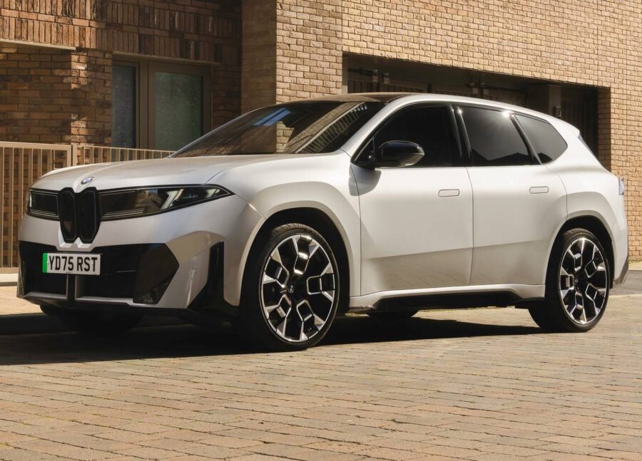 BMW iX3 2026 - Nova geração elétrica do X3 é apresentada e promete rodar mais de 800 km 4 BMW ix3 2026