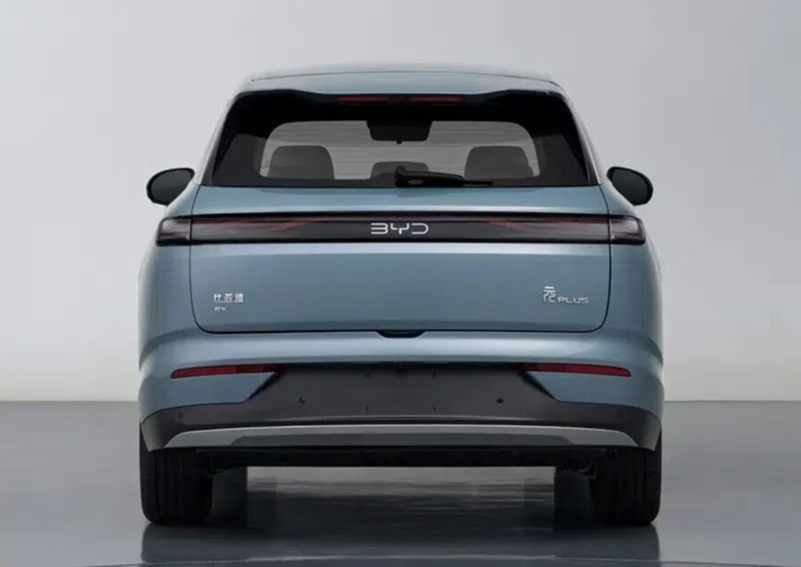 BYD Yuan Plus 2027 - Nova geração é mostrada na China maior e mais potente 3 BYD Yuan Plus 2027 traseira