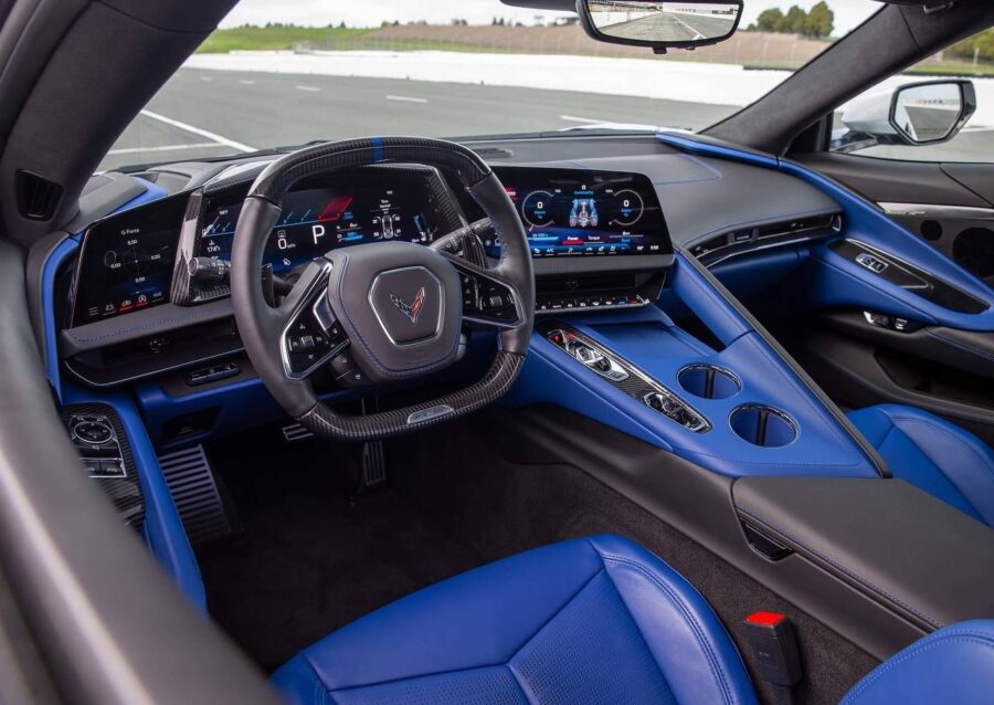 Chevrolet Corvette ZR1X: Nova versão 4x4 com 1250 cv coloca o esportivo americano em um novo patamar 6 Chevrolet Corvette ZR1X interior