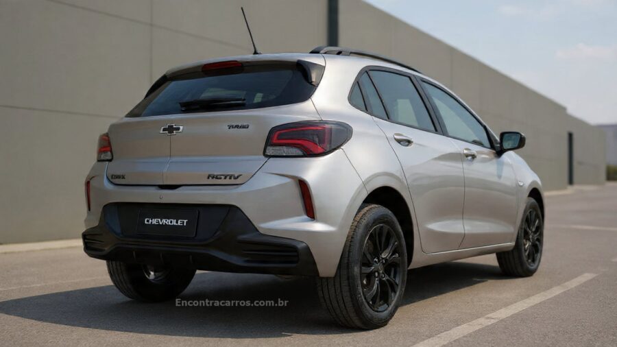 Novo Chevrolet Onix Activ 2027 tem imagens reveladas e chegará em breve 1 Chevrolet Onix Activ 2026 2027 traseira