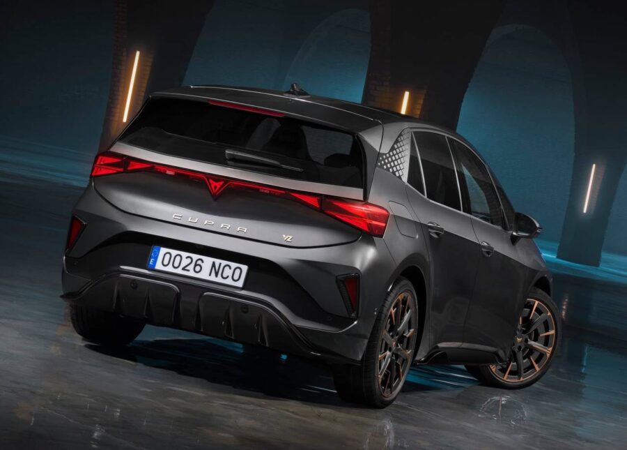 Cupra Born 2027 - Hatch elétrico é renovado na Europa 2 Cupra Born 2027