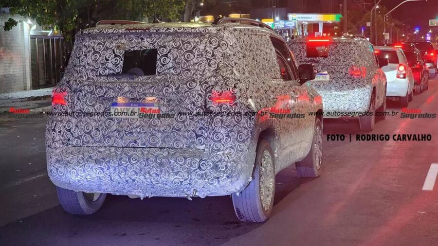 Novo Jeep Renegade 2027 - Chegará em abril com motor híbrido, confira tudo o que já sabemos 6 Jeep Renegade 2027 flagra