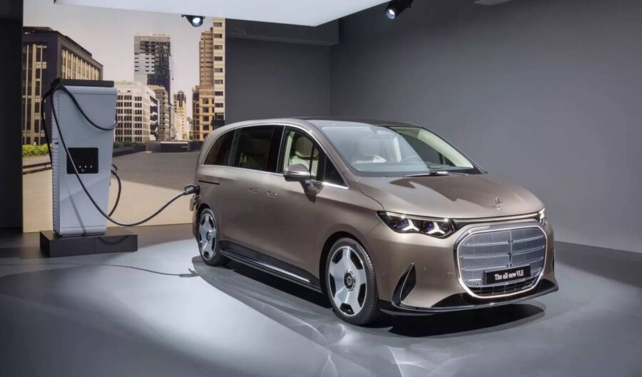Mercedes VLE - Nova minivan elétrica de luxo tem 400 cv e roda até 700 km 1 Mercedes VLE 2027