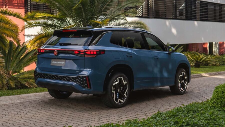 Novo VW Tiguan chega no Brasil com 272 cv, 4x4 e preço de R$ 299.990 7 Volkswagen Tiguan R Line 2027 traseira